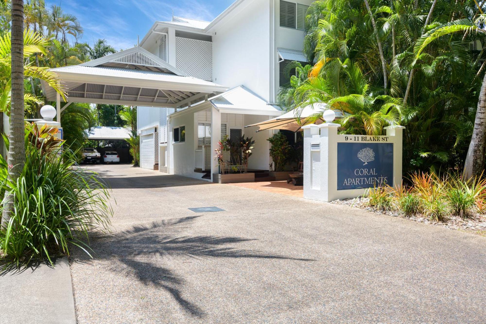 Coral Apartments Port Douglas Exterior photo