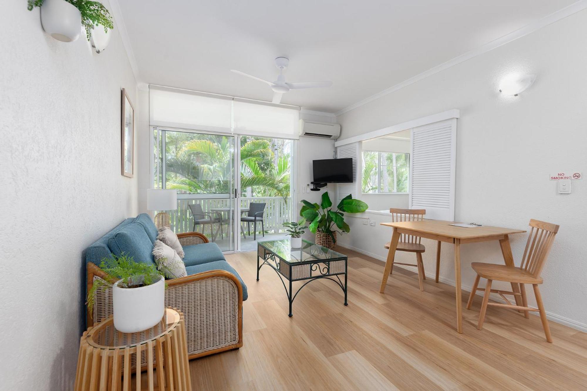 Coral Apartments Port Douglas Exterior photo