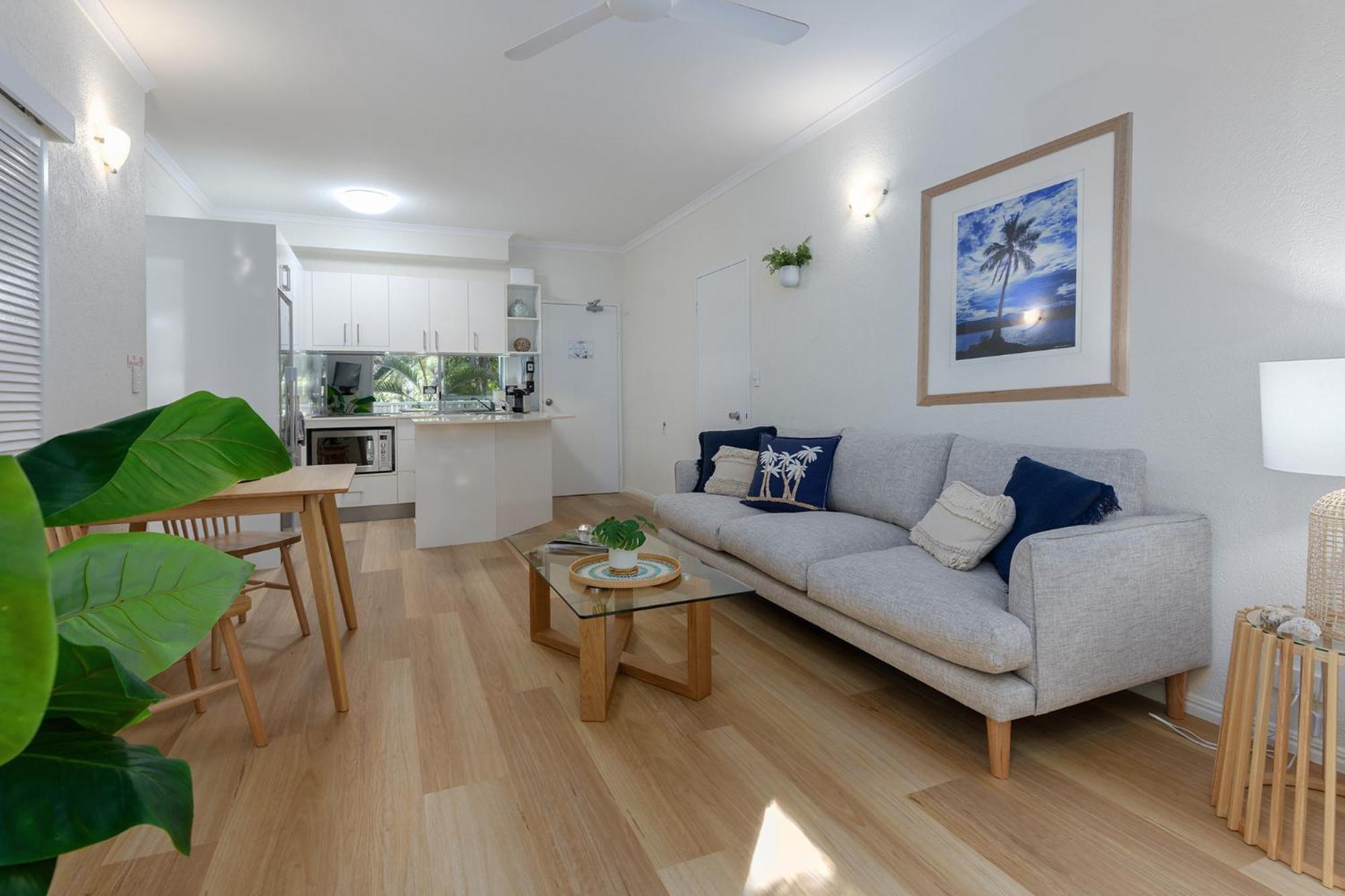 Coral Apartments Port Douglas Exterior photo