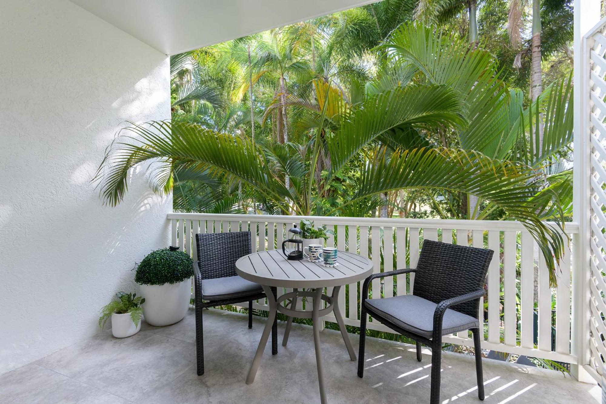 Coral Apartments Port Douglas Exterior photo