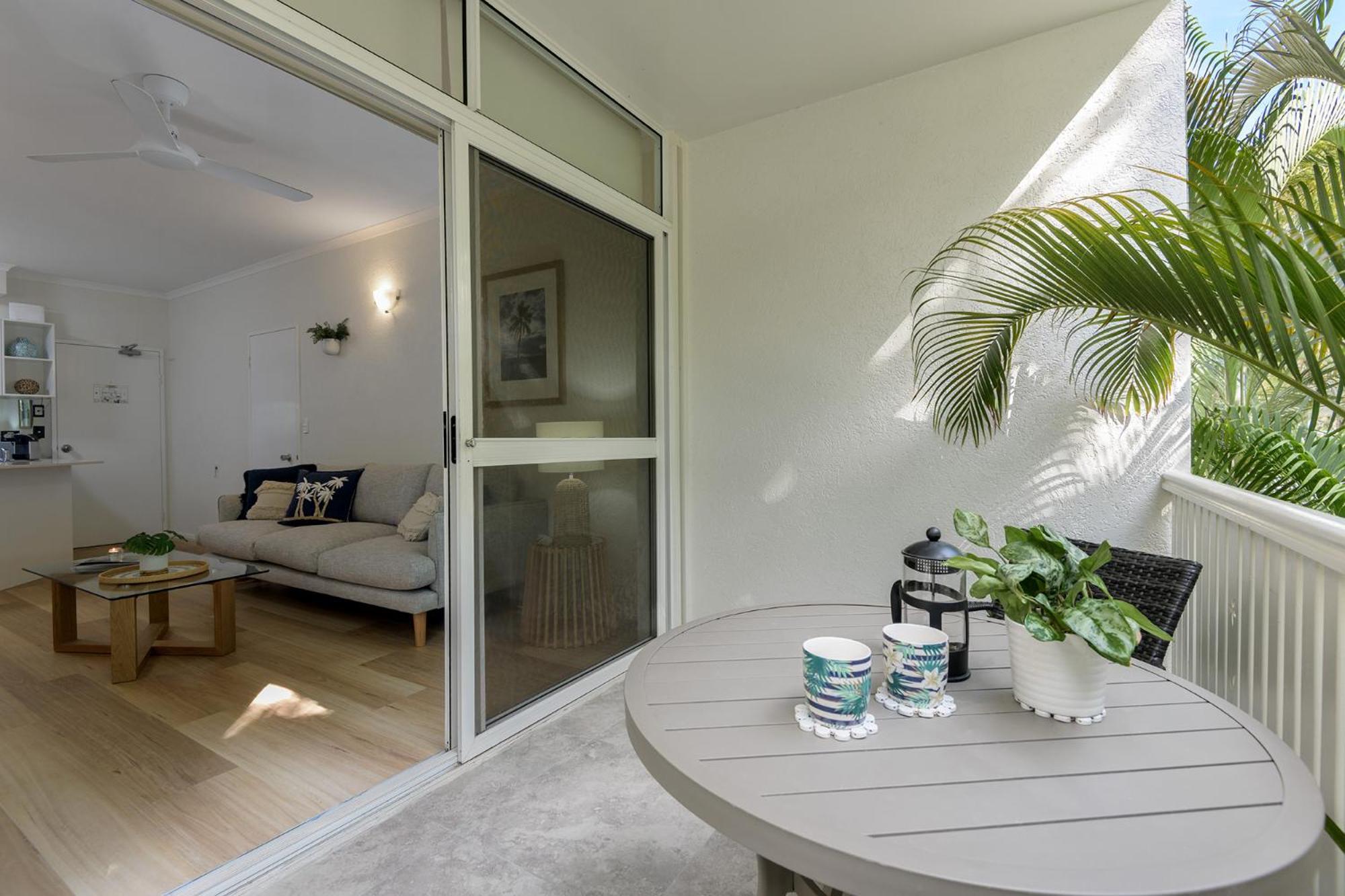 Coral Apartments Port Douglas Exterior photo