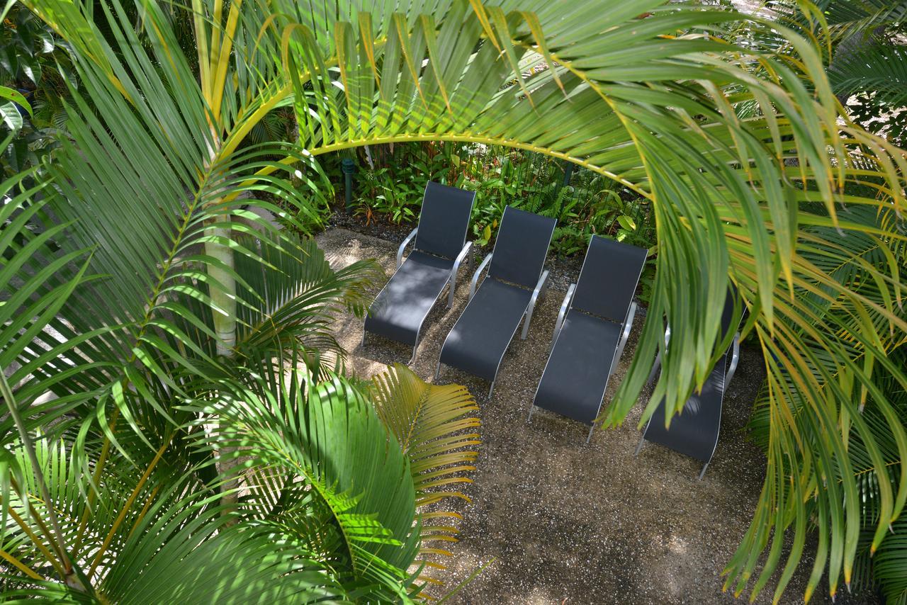 Coral Apartments Port Douglas Exterior photo